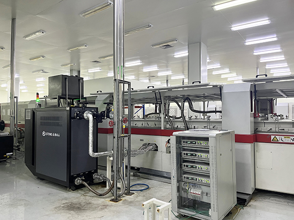電加熱層壓機<a href='http://aishlt.com/product/biaozhunyouwenji.html' class='body-link'>油溫機</a>
